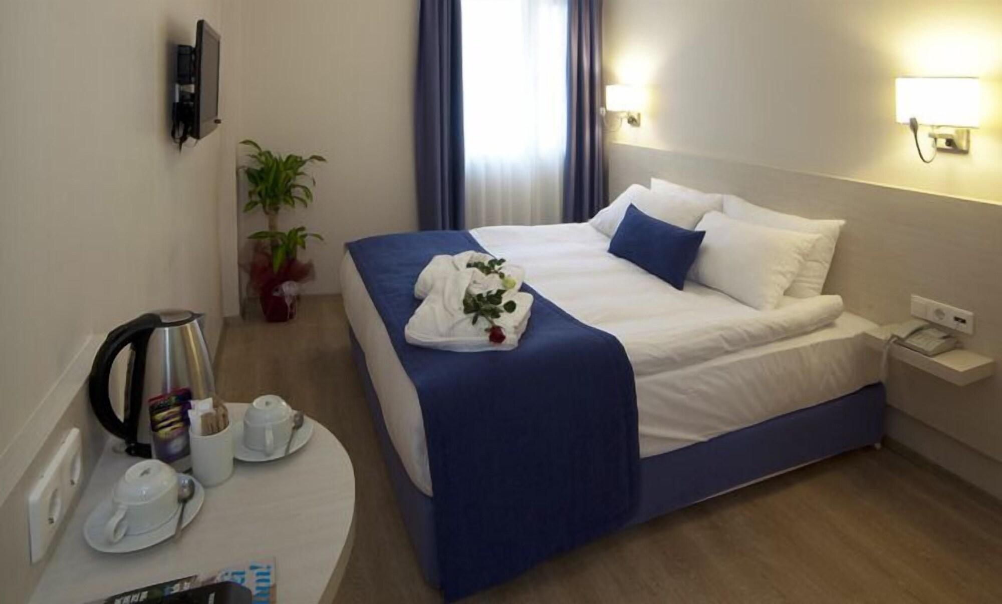 Walk In Hotel İzmir Extérieur photo