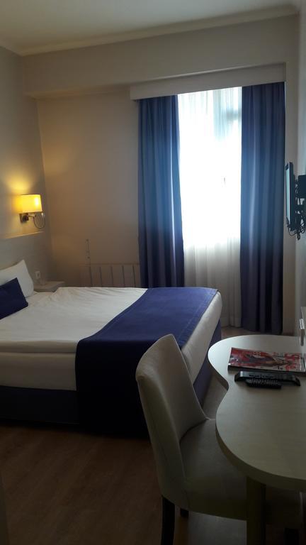 Walk In Hotel İzmir Extérieur photo