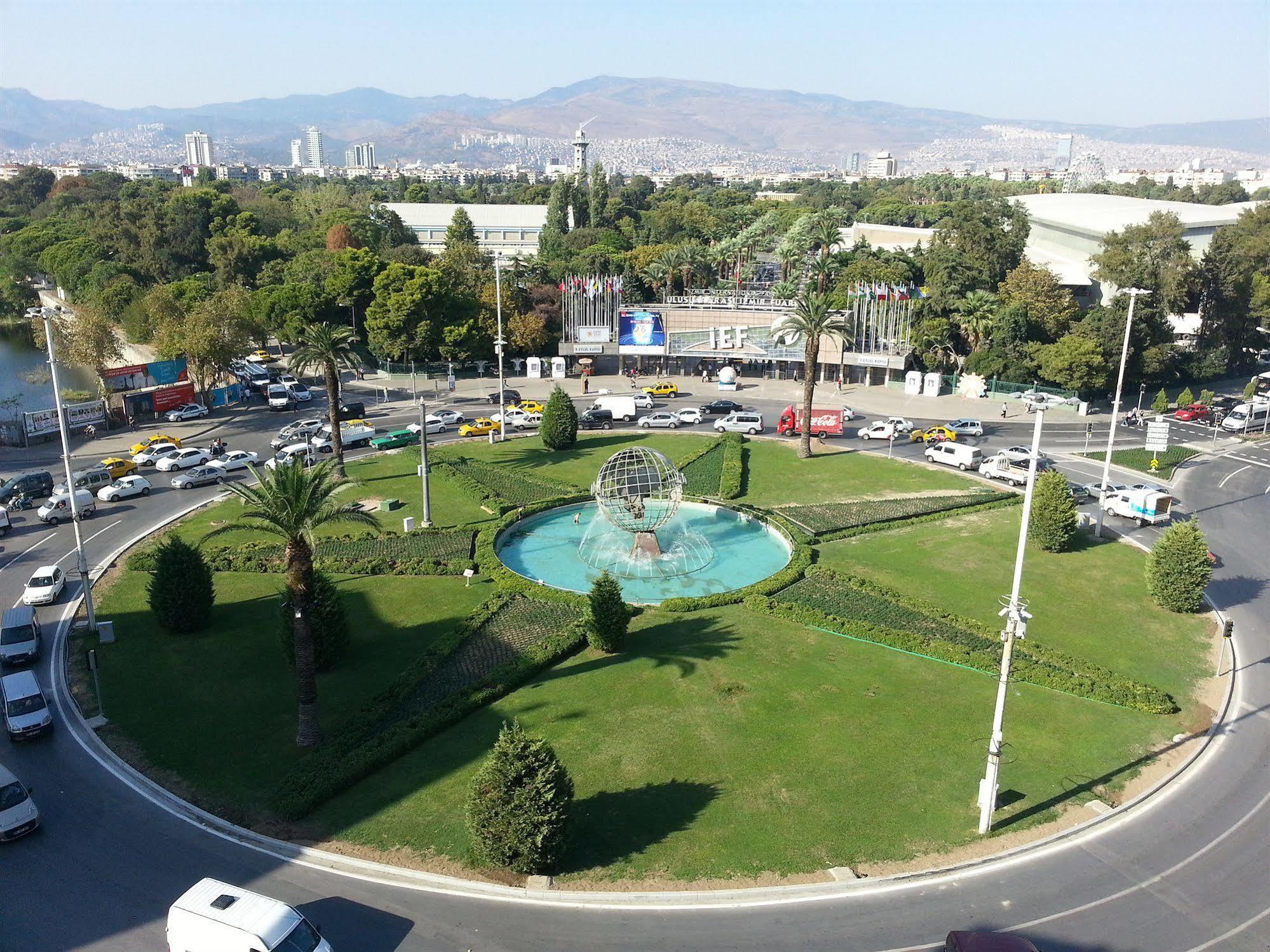 Walk In Hotel İzmir Extérieur photo